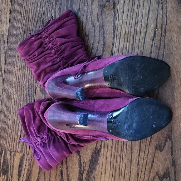 Gucci suede scrunch purple boots. Size 7.5 - fits like size 7 - Picture 3 of 5